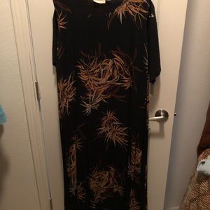 Sleeveless maxi length night out dress